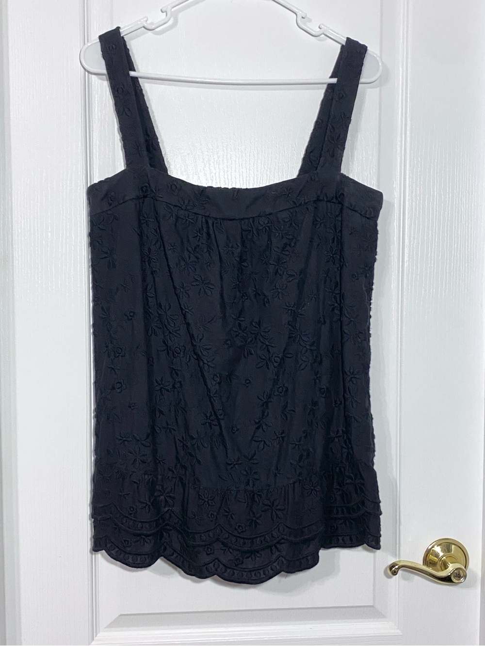 Y2K VTG Juicy Couture Embroidered Floral Scalloped Ruffle Hem Camisole Black M